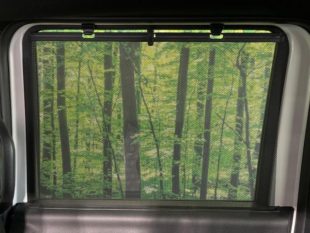 Ｎ－ＢＯＸカスタム ベースグレード　届出済未使用車　両側パワースライドドア　ホンダセンシング　アダプティブクルコン　前席シートヒーター　ＬＥＤランプ　オートライト　オートエアコン　スマートキー　ロールサンシェード　シートバックテーブル（8枚目）