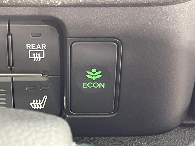 Ｎ－ＢＯＸカスタム ベースグレード　届出済未使用車　両側パワースライドドア　ホンダセンシング　アダプティブクルコン　前席シートヒーター　ＬＥＤランプ　オートライト　オートエアコン　スマートキー　ロールサンシェード　シートバックテーブル（31枚目）