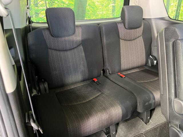 ３列目シートはもちろん状態良好☆大人でもゆったりと座って頂けますので、大人数でのお出かけもラクラクです♪ご家族で、気の知れた仲間で、ドライブに行くのが楽しみですね♪