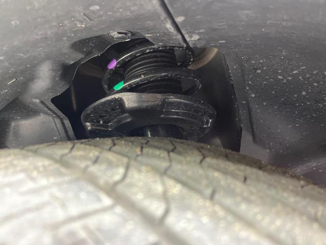 オーラ Ｇ　レザーエディション　純正９型ナビ　アラウンドビューモニター　ＢＯＳＥサウンド　プロパイロット　全方位運転支援システム　ブラックレザーシート　寒冷地仕様　ステアリングヒーター　シートヒーター　ワイヤレス充電　ＥＴＣ２．０（24枚目）