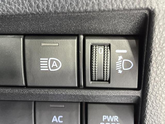 ノア ハイブリッドＳ－Ｚ　純正１０．５型ナビ　１４型後席モニター　両側パワースライドドア　快適利便パッケージＨｉｇｈ　バックカメラ　セーフティセンス　パワーバックドア　ＣＤ／ＤＶＤ／フルセグ　ステアリングヒーター　１００Ｖ電源（41枚目）