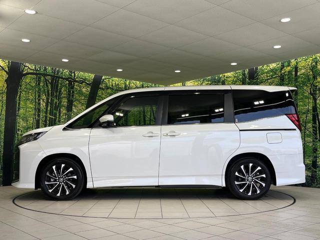 ノア ハイブリッドＳ－Ｚ　純正１０．５型ナビ　１４型後席モニター　両側パワースライドドア　快適利便パッケージＨｉｇｈ　バックカメラ　セーフティセンス　パワーバックドア　ＣＤ／ＤＶＤ／フルセグ　ステアリングヒーター　１００Ｖ電源（64枚目）