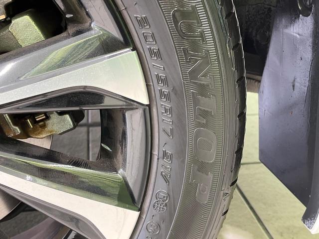 ノア ハイブリッドＳ－Ｚ　純正１０．５型ナビ　１４型後席モニター　両側パワースライドドア　快適利便パッケージＨｉｇｈ　バックカメラ　セーフティセンス　パワーバックドア　ＣＤ／ＤＶＤ／フルセグ　ステアリングヒーター　１００Ｖ電源（68枚目）