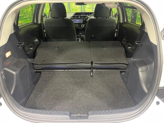 アクア Ｓ　セーフティセンス　純正ＳＤナビ　Ｂｌｕｅｔｏｏｔｈ　バックカメラ　ビルトインＥＴＣ　禁煙車　オートライト　オートハイビーム　オートエアコン　キーレスエントリー　電動格納ミラー　プライバシーガラス（11枚目）