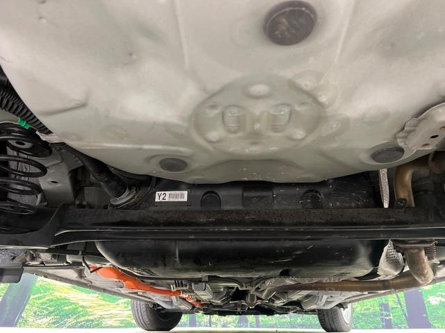 アクア Ｓ　セーフティセンス　純正ＳＤナビ　Ｂｌｕｅｔｏｏｔｈ　バックカメラ　ビルトインＥＴＣ　禁煙車　オートライト　オートハイビーム　オートエアコン　キーレスエントリー　電動格納ミラー　プライバシーガラス（20枚目）