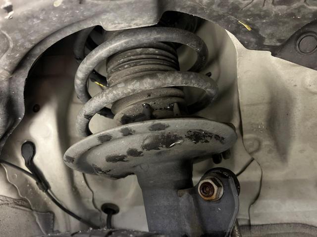 アクア Ｓ　セーフティセンス　純正ＳＤナビ　Ｂｌｕｅｔｏｏｔｈ　バックカメラ　ビルトインＥＴＣ　禁煙車　オートライト　オートハイビーム　オートエアコン　キーレスエントリー　電動格納ミラー　プライバシーガラス（21枚目）