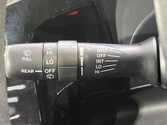 アクア Ｓ　セーフティセンス　純正ＳＤナビ　Ｂｌｕｅｔｏｏｔｈ　バックカメラ　ビルトインＥＴＣ　禁煙車　オートライト　オートハイビーム　オートエアコン　キーレスエントリー　電動格納ミラー　プライバシーガラス（31枚目）