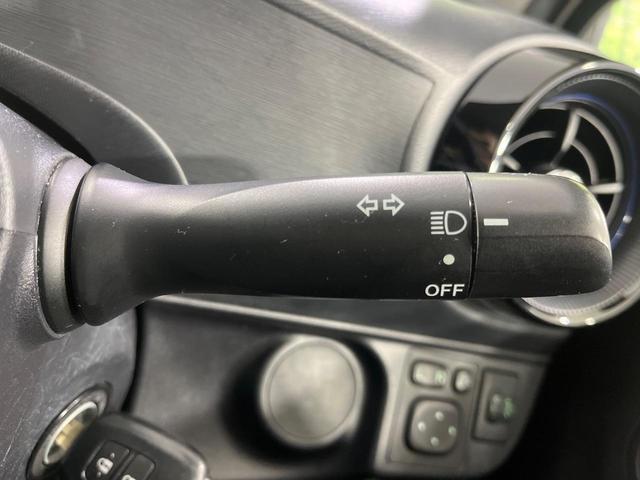 アクア Ｓ　セーフティセンス　純正ＳＤナビ　Ｂｌｕｅｔｏｏｔｈ　バックカメラ　ビルトインＥＴＣ　禁煙車　オートライト　オートハイビーム　オートエアコン　キーレスエントリー　電動格納ミラー　プライバシーガラス（32枚目）