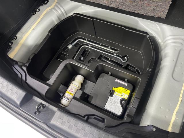 アクア Ｓ　セーフティセンス　純正ＳＤナビ　Ｂｌｕｅｔｏｏｔｈ　バックカメラ　ビルトインＥＴＣ　禁煙車　オートライト　オートハイビーム　オートエアコン　キーレスエントリー　電動格納ミラー　プライバシーガラス（44枚目）