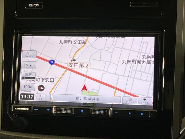 【純正ナビ】人気の純正ナビを装備。オーディオ機能も充実しており、Ｂｌｕｅｔｏｏｔｈ接続すればお持ちのスマホやＭＰ３プレイヤーの音楽を再生可能！毎日の運転がさらに楽しくなります！！