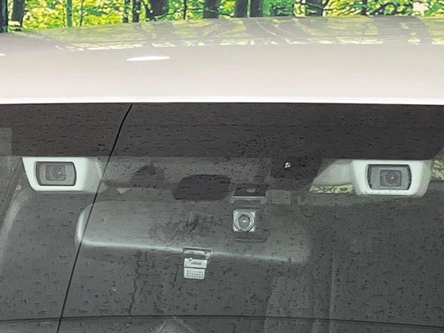 【アドバンスドセイフティパッケージ】「リアビークルディティクション」「ハイビームアシスト」「サイドビューモニター」により死角を減らしより安全なドライブを支援してくれます♪