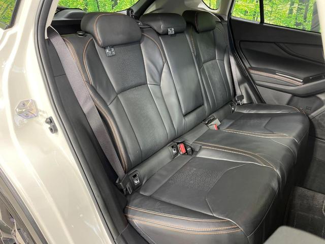 後部座席も気になるようなキズ・汚れやへたり等、大きなダメージはなく、良好な状態です。