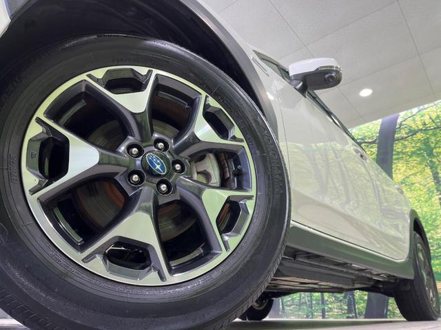 【純正１７インチアルミホイール】外観にマッチした純正アルミホイールを装着しております。各種社外アルミホイールや、スタッドレスタイヤも取扱いしております。是非ご相談ください♪