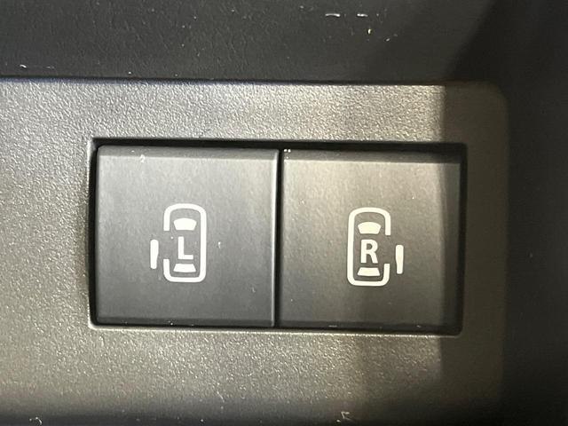 【両側パワースライドドア】スマートキーや運転席のスイッチで後席両側スライドドアの開閉が可能♪電動だから力を入れてドアを開ける必要が無く、小さなお子様でも簡単に開け閉めでき快適です♪