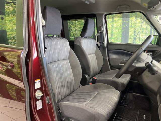 運転席シート廻りは使用感も少なく、良好な状態となっています。丁寧に使われていたことがよくわかりますね。