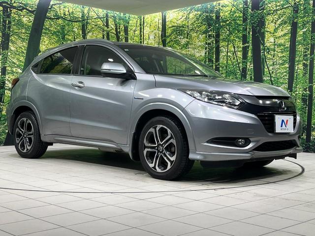 高透明度のガラス皮膜で撥水はもちろん、上質なツヤ・光沢を実現。紫外線や酸性雨から大切な愛車を保護し、色あせ・劣化を防止。「弾スプラッシュコート」、「弾プリミッサコート」からお選びいただけます。