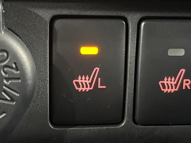 ルーミー カスタムＧ　純正９型ディスプレイ　両側パワースライドドア　パノラミックビュー　スマートアシスト　アダプディブクルコン　前席シートヒーター　フルセグ　ＥＴＣ　ドライブレコーダー　コーナーセンサー　ＬＥＤランプ（6枚目）