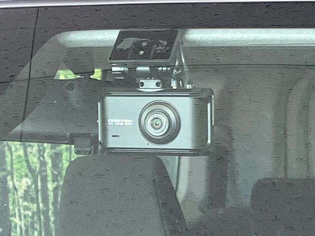 ルーミー カスタムＧ　純正９型ディスプレイ　両側パワースライドドア　パノラミックビュー　スマートアシスト　アダプディブクルコン　前席シートヒーター　フルセグ　ＥＴＣ　ドライブレコーダー　コーナーセンサー　ＬＥＤランプ（7枚目）