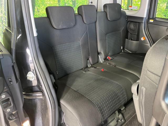 ルーミー カスタムＧ　純正９型ディスプレイ　両側パワースライドドア　パノラミックビュー　スマートアシスト　アダプディブクルコン　前席シートヒーター　フルセグ　ＥＴＣ　ドライブレコーダー　コーナーセンサー　ＬＥＤランプ（10枚目）