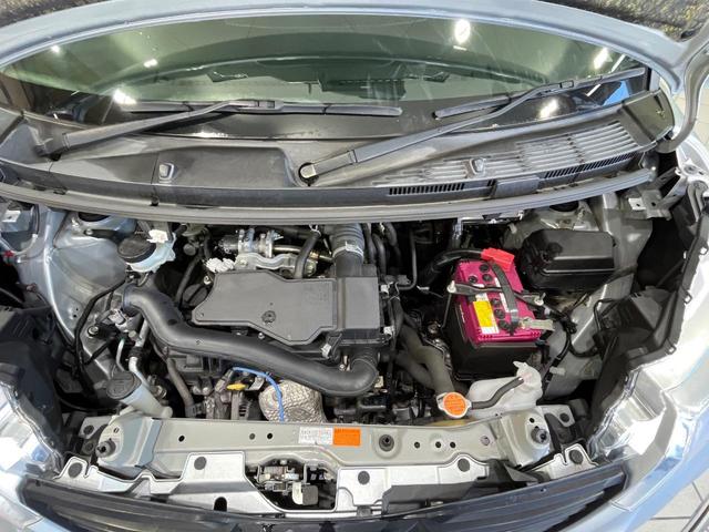 ルーミー Ｘ　Ｓ　メモリーナビ　パワースライドドア　バックカメラ　スマートアシスト３　コーナーセンサー　ＥＴＣ　ドライブレコーダー　オートハイビーム　オートライト　スマートキー　ＣＤ／ＤＶＤ／フルセグ　サンシェード（19枚目）