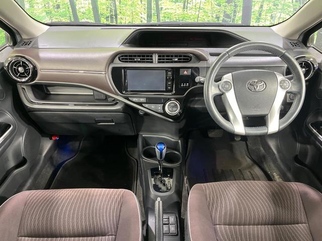 アクア Ｇ　純正ナビ　バックカメラ　クルーズコントロール　前席シートヒーター　ドライブレコーダー　ＥＴＣ　ＣＤ／ＤＶＤ／フルセグ　Ｂｌｕｅｔｏｏｔｈ　スマートキー　オートライト　オートエアコン　プライバシーガラス（2枚目）