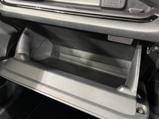 アクア Ｇ　純正ナビ　バックカメラ　クルーズコントロール　前席シートヒーター　ドライブレコーダー　ＥＴＣ　ＣＤ／ＤＶＤ／フルセグ　Ｂｌｕｅｔｏｏｔｈ　スマートキー　オートライト　オートエアコン　プライバシーガラス（51枚目）