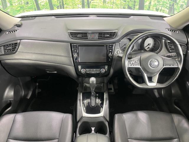 エクストレイル ２０Ｘ　４ＷＤ　７人乗り　純正９型ナビ　バックカメラ　エマージェンシーブレーキ　パワーバックドア　ダウンヒルアシスト　ＥＴＣ　ドラレコ　ＣＤ／ＤＶＤ／Ｂｌｕ－Ｒａｙ／フルセグ　ルーフレール　ＬＥＤランプ（2枚目）