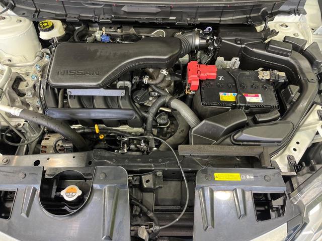 エクストレイル ２０Ｘ　４ＷＤ　７人乗り　純正９型ナビ　バックカメラ　エマージェンシーブレーキ　パワーバックドア　ダウンヒルアシスト　ＥＴＣ　ドラレコ　ＣＤ／ＤＶＤ／Ｂｌｕ－Ｒａｙ／フルセグ　ルーフレール　ＬＥＤランプ（19枚目）