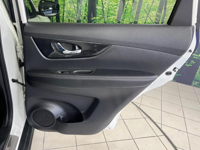 エクストレイル ２０Ｘ　４ＷＤ　７人乗り　純正９型ナビ　バックカメラ　エマージェンシーブレーキ　パワーバックドア　ダウンヒルアシスト　ＥＴＣ　ドラレコ　ＣＤ／ＤＶＤ／Ｂｌｕ－Ｒａｙ／フルセグ　ルーフレール　ＬＥＤランプ（43枚目）