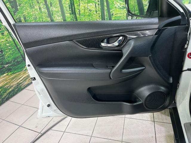 エクストレイル ２０Ｘ　４ＷＤ　７人乗り　純正９型ナビ　バックカメラ　エマージェンシーブレーキ　パワーバックドア　ダウンヒルアシスト　ＥＴＣ　ドラレコ　ＣＤ／ＤＶＤ／Ｂｌｕ－Ｒａｙ／フルセグ　ルーフレール　ＬＥＤランプ（44枚目）