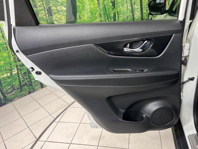 エクストレイル ２０Ｘ　４ＷＤ　７人乗り　純正９型ナビ　バックカメラ　エマージェンシーブレーキ　パワーバックドア　ダウンヒルアシスト　ＥＴＣ　ドラレコ　ＣＤ／ＤＶＤ／Ｂｌｕ－Ｒａｙ／フルセグ　ルーフレール　ＬＥＤランプ（45枚目）