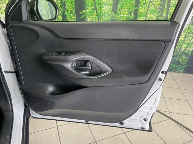 ヤリスクロス X メモリーナビ バックカメラ セーフティセンス レーダークルコン クリアランスソナー ETC ドライブレコーダー Bluetooth オートブレーキホールド 電動サイドブレーキ オートマチックハイビーム(40枚目)