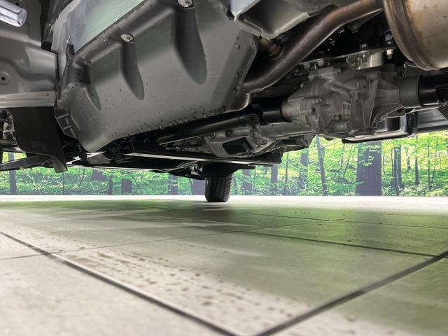 ハイゼットトラック ジャンボスタンダード 4WD 5速MT スマートアシスト コーナーセンサー オートハイビーム オートライト 車線逸脱警報 3方開荷台 大型キャビン プライバシーガラス 前席リクライニング機能付 AM/FMラジオ(22枚目)