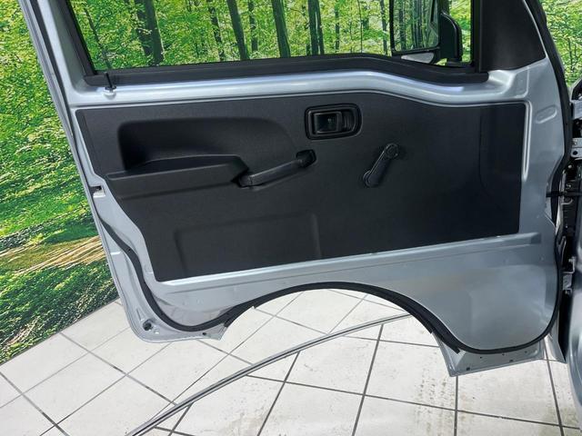 ハイゼットトラック ジャンボスタンダード 4WD 5速MT スマートアシスト コーナーセンサー オートハイビーム オートライト 車線逸脱警報 3方開荷台 大型キャビン プライバシーガラス 前席リクライニング機能付 AM/FMラジオ(31枚目)