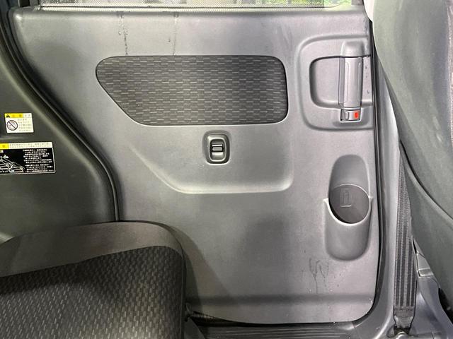 スペーシアカスタム ＴＳ　ターボ　メモリーナビ　両側パワースライドドア　バックカメラ　ＣＤ／ＤＶＤ再生　ＨＩＤランプ　フロントフォグ　オートライト　オートエアコン　スマートエントリー　ロールサンシェード　１５インチＡＷ（39枚目）