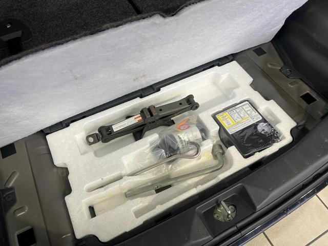 スペーシアカスタム ＴＳ　ターボ　メモリーナビ　両側パワースライドドア　バックカメラ　ＣＤ／ＤＶＤ再生　ＨＩＤランプ　フロントフォグ　オートライト　オートエアコン　スマートエントリー　ロールサンシェード　１５インチＡＷ（43枚目）