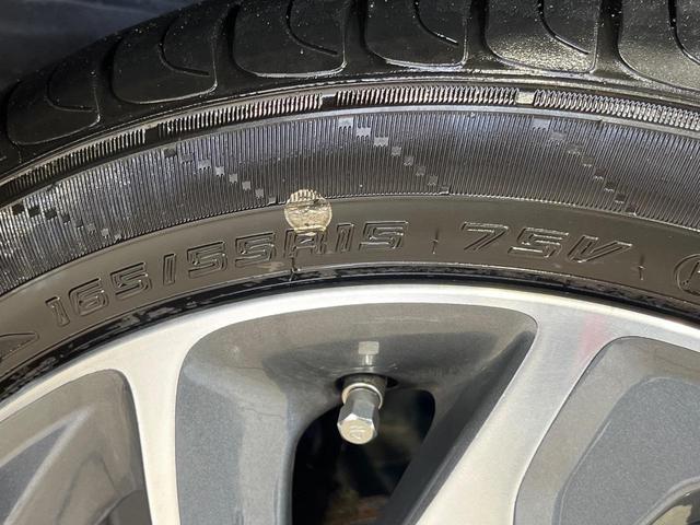 スペーシアカスタム ＴＳ　ターボ　メモリーナビ　両側パワースライドドア　バックカメラ　ＣＤ／ＤＶＤ再生　ＨＩＤランプ　フロントフォグ　オートライト　オートエアコン　スマートエントリー　ロールサンシェード　１５インチＡＷ（51枚目）