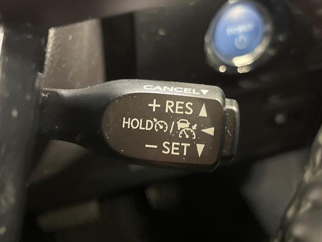 プリウス S 4WD 純正ナビ バックカメラ セーフティセンス レーダークルコン 寒冷地仕様 ETC CD/DVD/フルセグ LEDランプ リアフォグ オートライト オートエアコン スマートエントリー 横滑り防止(6枚目)