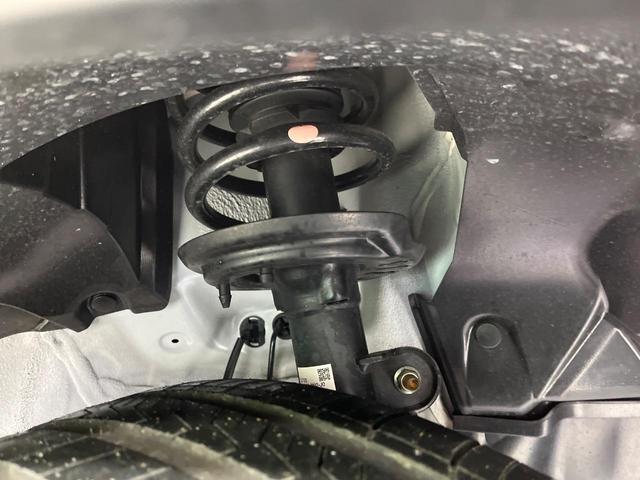 ヴェゼル e:HEV X メモリーナビ バックカメラ ホンダセンシング アダプディブクルコン コーナーセンサー ETC ドライブレコーダー パドルシフト LEDランプ LEDフォグ オートハイビーム オートエアコン フルセグ(24枚目)