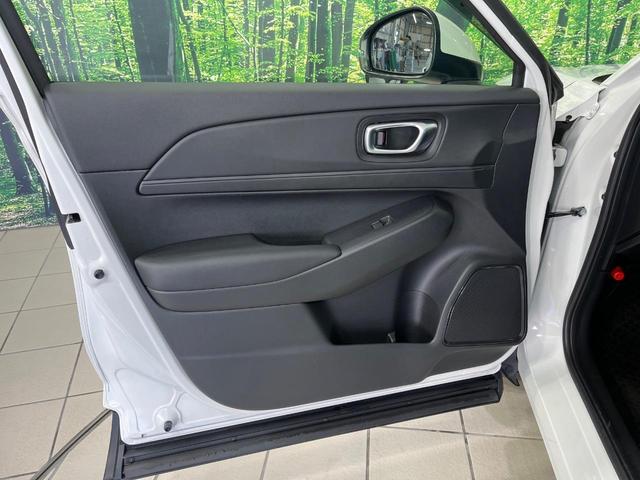 ヴェゼル e:HEV X メモリーナビ バックカメラ ホンダセンシング アダプディブクルコン コーナーセンサー ETC ドライブレコーダー パドルシフト LEDランプ LEDフォグ オートハイビーム オートエアコン フルセグ(44枚目)