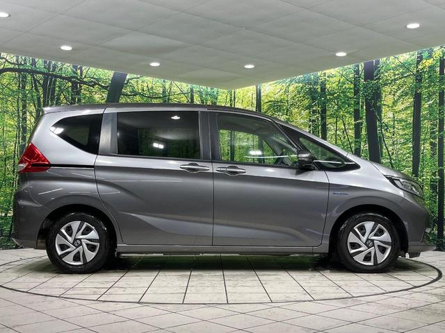 フリードハイブリッド ハイブリッド・Ｇホンダセンシング　純正ナビ　両側パワースライドドア　バックカメラ　ホンダセンシング　アダプディブクルコン　リアパーキングセンサー　ＥＴＣ　ドラレコ　ＣＤ／ＤＶＤ／フルセグ　ＬＥＤランプ　オートライト　オートエアコン（58枚目）