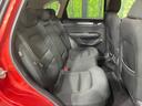 後部座席も気になるようなキズ・汚れやへたり等、大きなダメージはなく、良好な状態です。