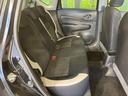 後部座席も気になるようなキズ・汚れやへたり等、大きなダメージはなく、良好な状態です。