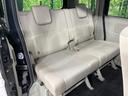後部座席も気になるようなキズ・汚れやへたり等、大きなダメージはなく、良好な状態です。