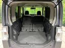 後席を格納すると、これだけの広さが!シーンに合わせたシートアレンジで、大きな荷物も積むことが出来ます♪