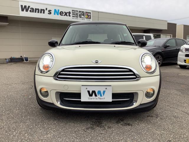 ＭＩＮＩ クーパー　ブラックルーフ　ＨＩＤヘッドライト　フォグランプ　プッシュスタート　キーレスエントリー　ＥＴＣ　取説　メンテナンスノート（4枚目）