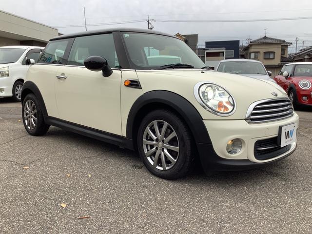 ＭＩＮＩ クーパー　ブラックルーフ　ＨＩＤヘッドライト　フォグランプ　プッシュスタート　キーレスエントリー　ＥＴＣ　取説　メンテナンスノート（5枚目）