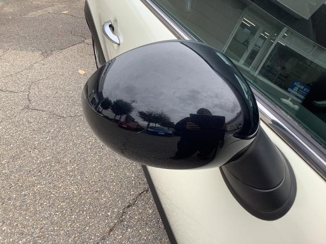 ＭＩＮＩ クーパー　ブラックルーフ　ＨＩＤヘッドライト　フォグランプ　プッシュスタート　キーレスエントリー　ＥＴＣ　取説　メンテナンスノート（12枚目）