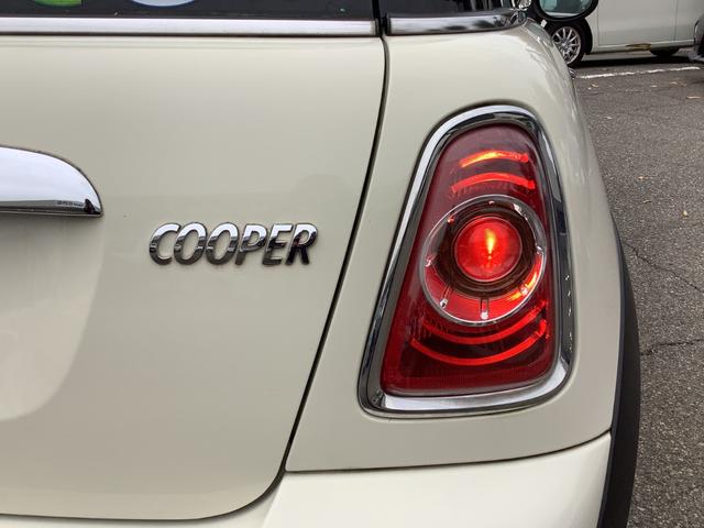 ＭＩＮＩ クーパー　ブラックルーフ　ＨＩＤヘッドライト　フォグランプ　プッシュスタート　キーレスエントリー　ＥＴＣ　取説　メンテナンスノート（15枚目）