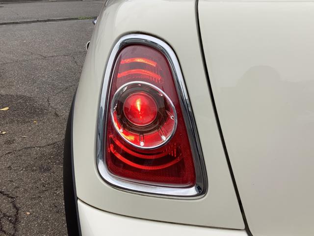 ＭＩＮＩ クーパー　ブラックルーフ　ＨＩＤヘッドライト　フォグランプ　プッシュスタート　キーレスエントリー　ＥＴＣ　取説　メンテナンスノート（16枚目）